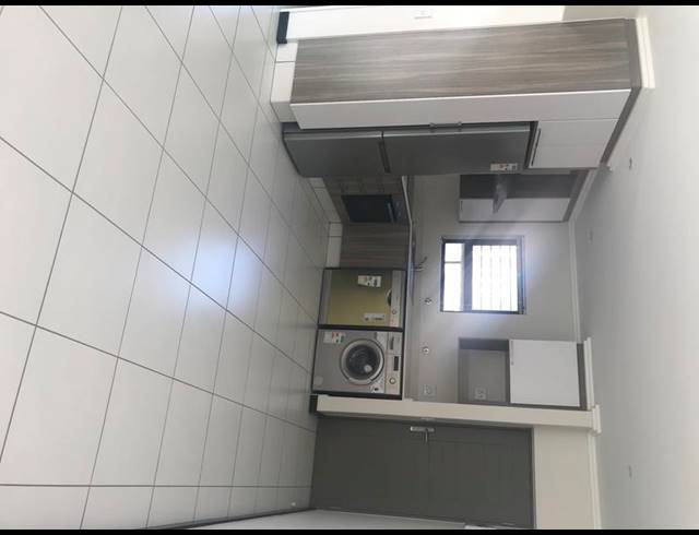 1 BEDROOM APARTMENT FOR SALE IN FOURWAYS